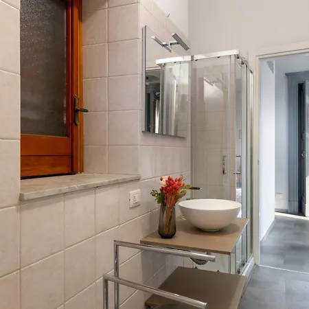 Appartement Con Tetti Affrescati A Centro Catane